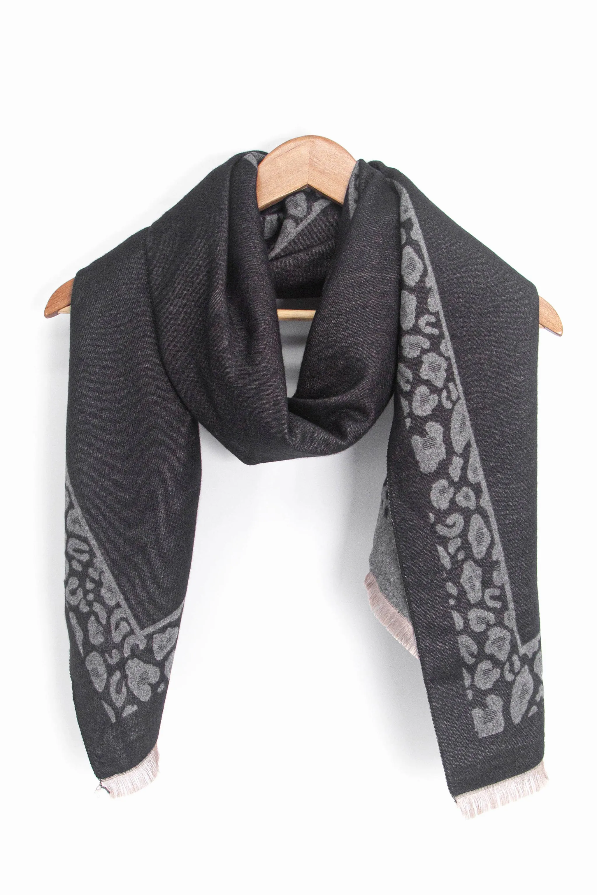 Aga Heavyweight Scarf - Black/Grey, Leopard Border