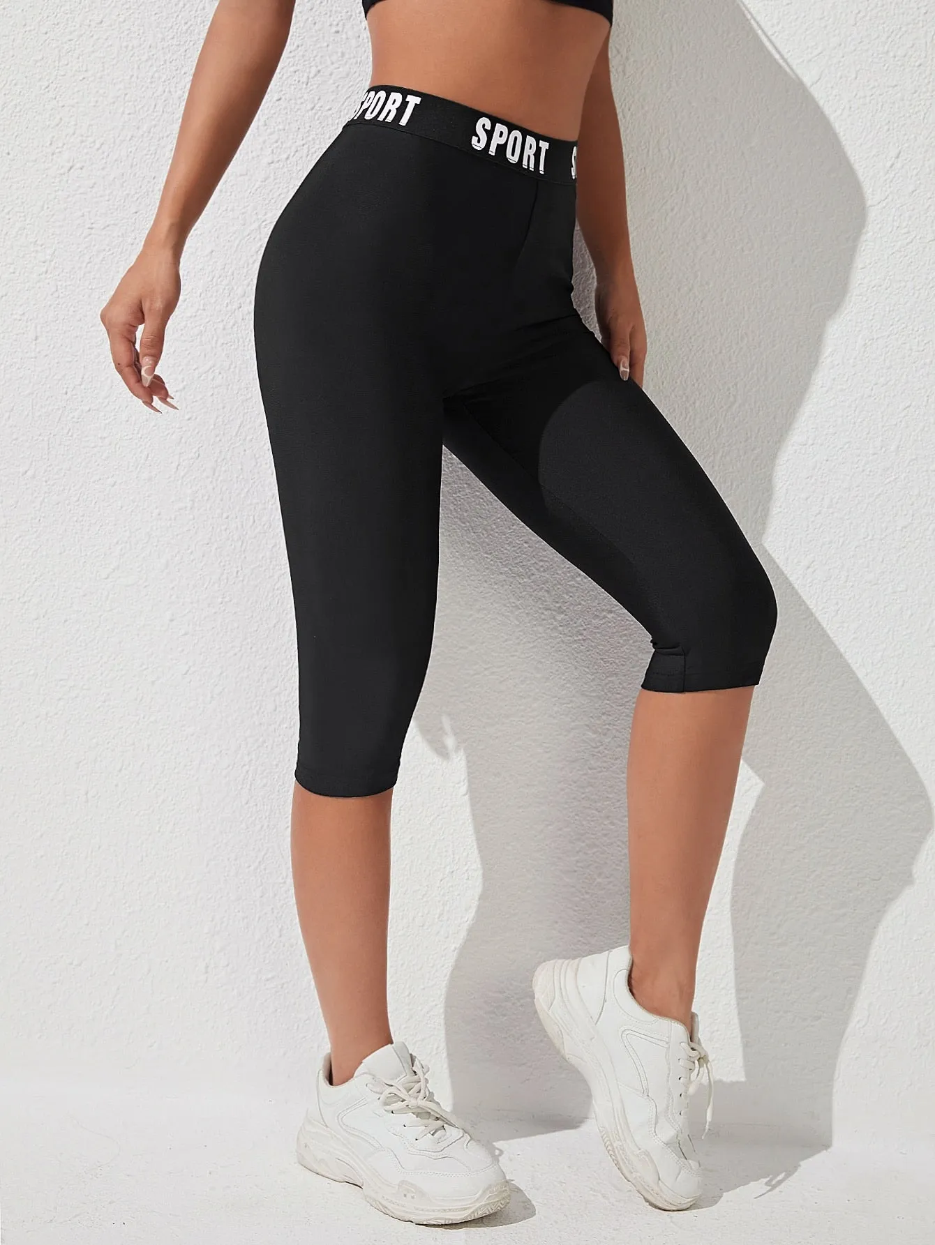 Black Letter Graphic Sporty Capri Leggings