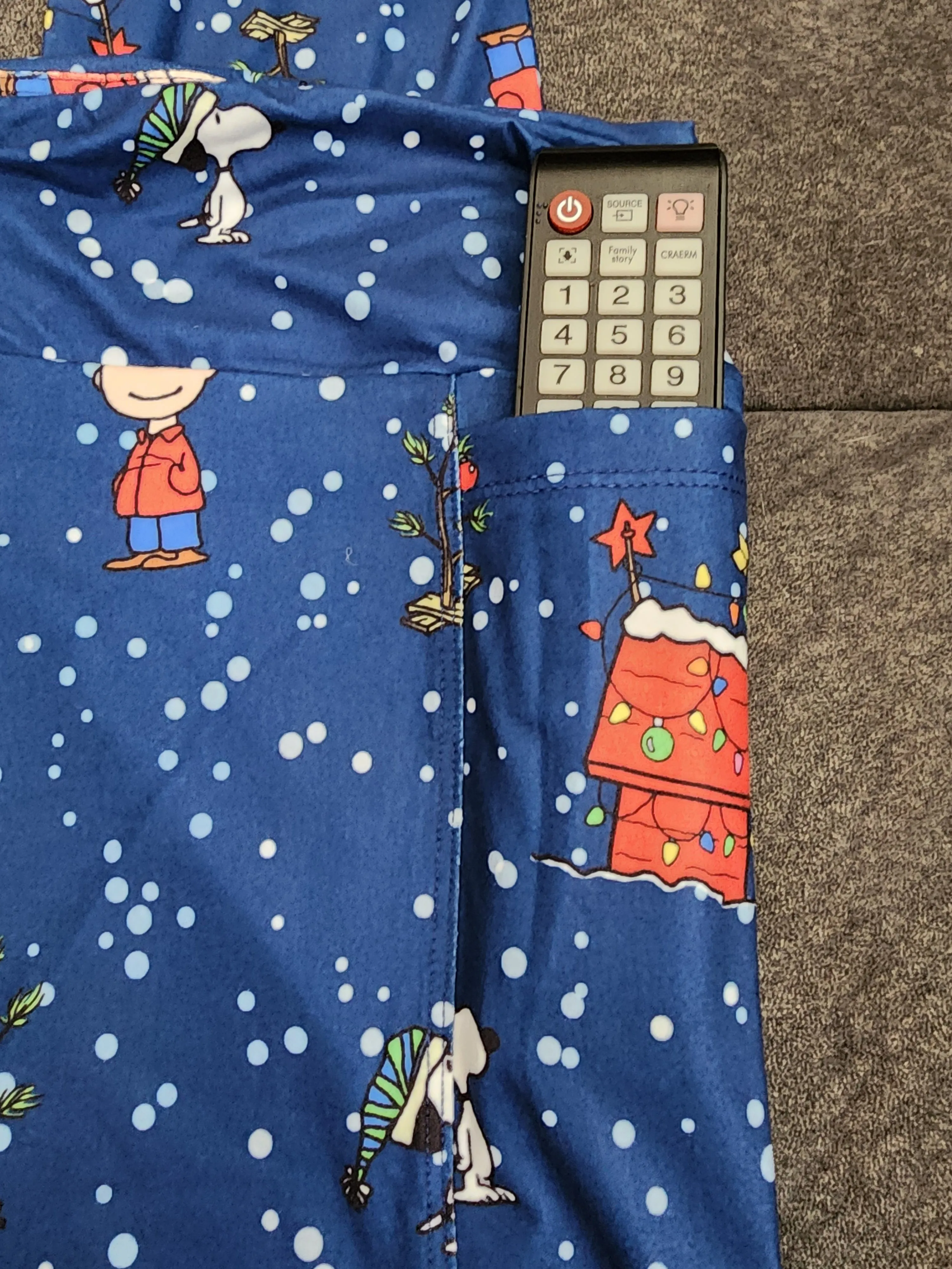 *Charlies Project Charlie Brown Christmas Leggings