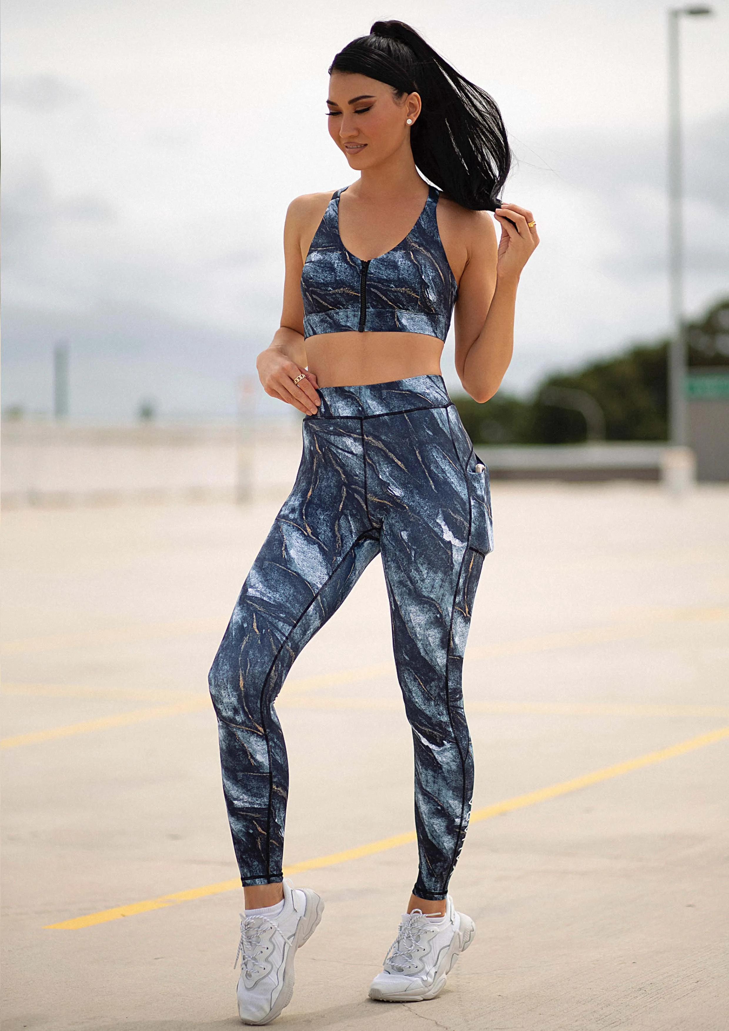 Gia Black Marble Legging