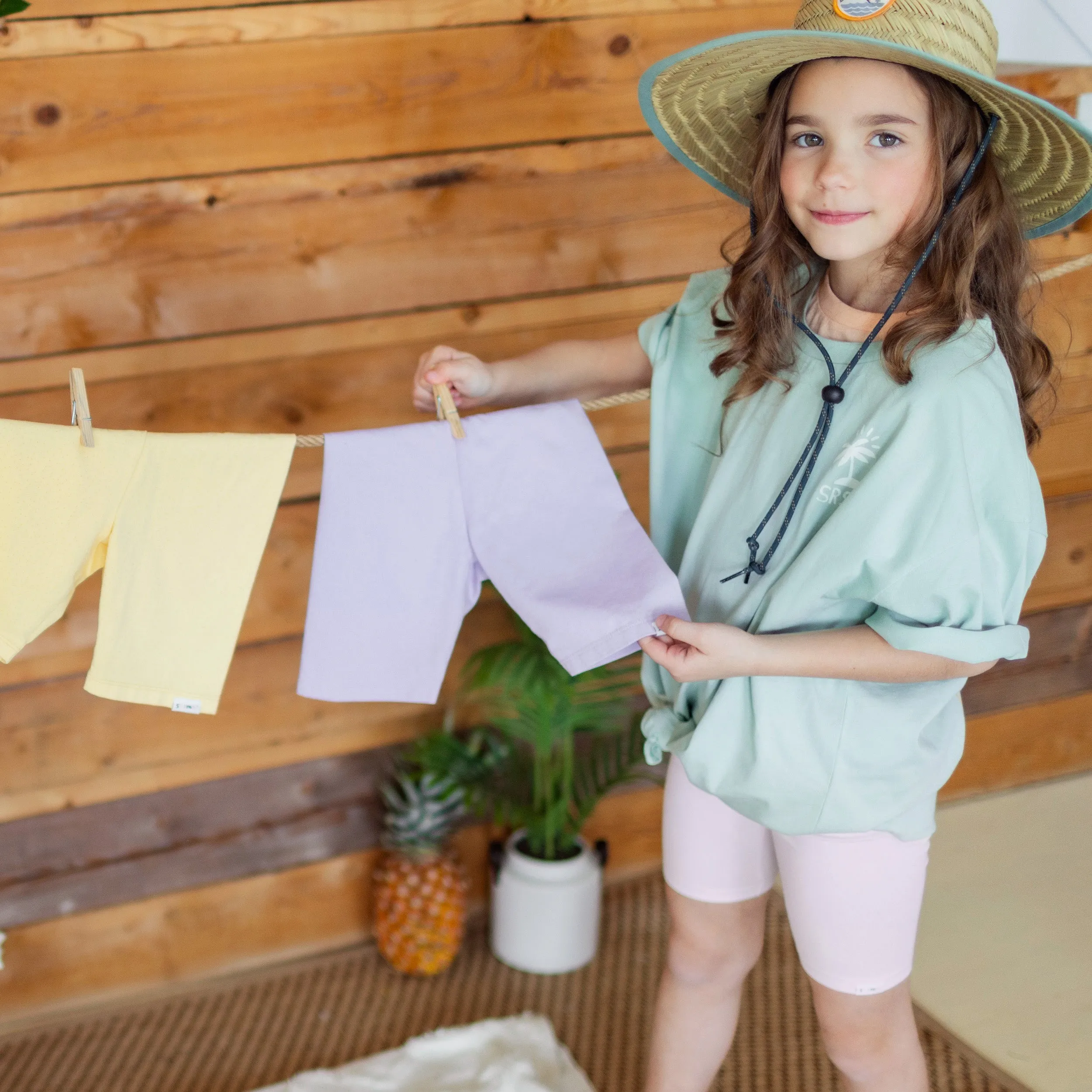 Legging court lilas en jersey doux extensible, enfant || Lilac short legging in soft stretch jersey, child