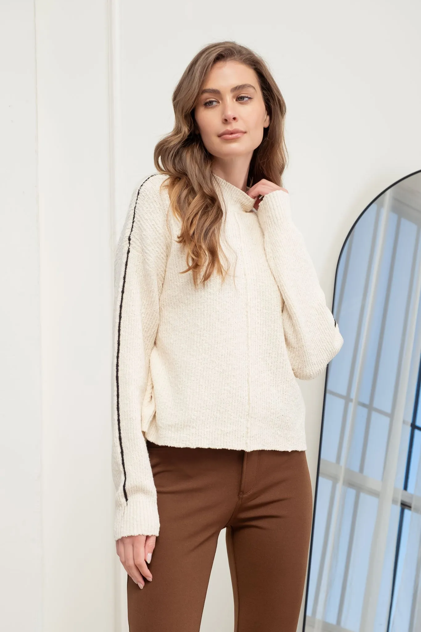 MOCK NECK CONTRAST SEAM SWEATER KNIT PULLOVER