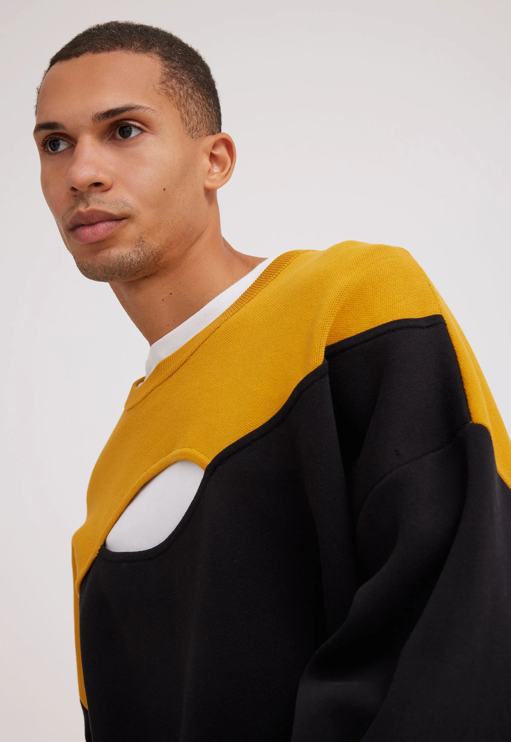 NAGNATA Balance Crew Neck - Black/Turmeric