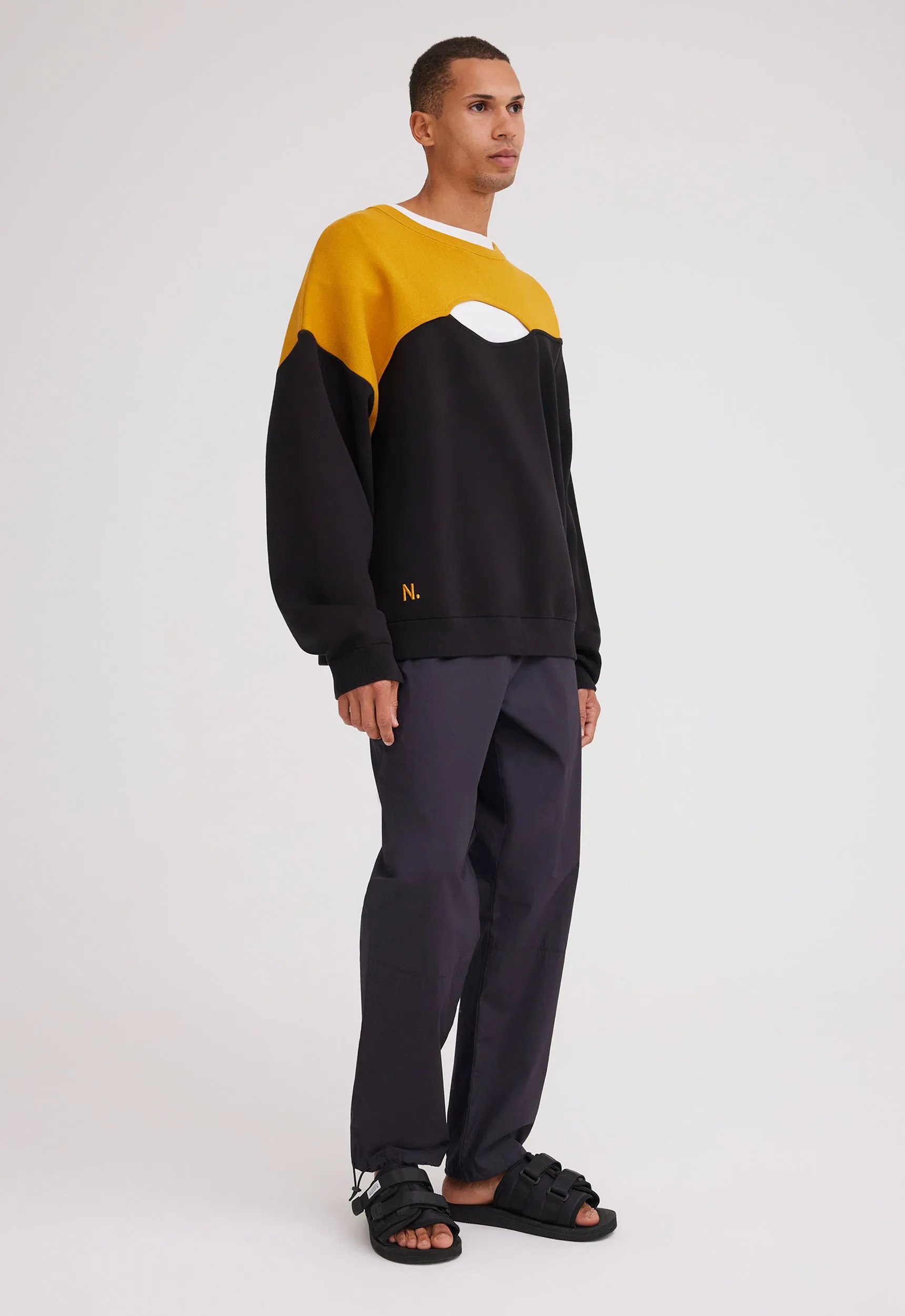NAGNATA Balance Crew Neck - Black/Turmeric