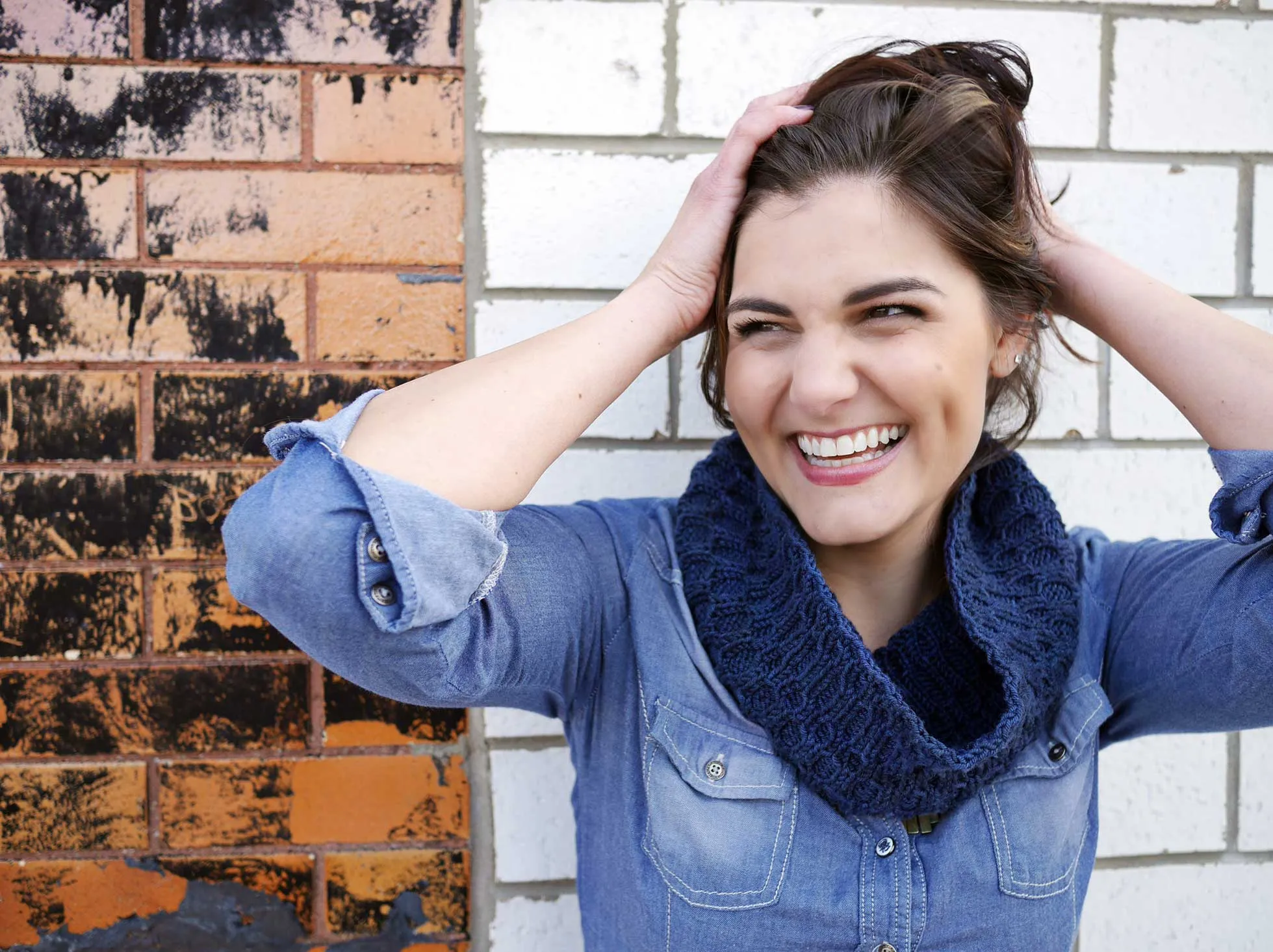 Op Art Cowl <br/><small>knitting pattern</small>