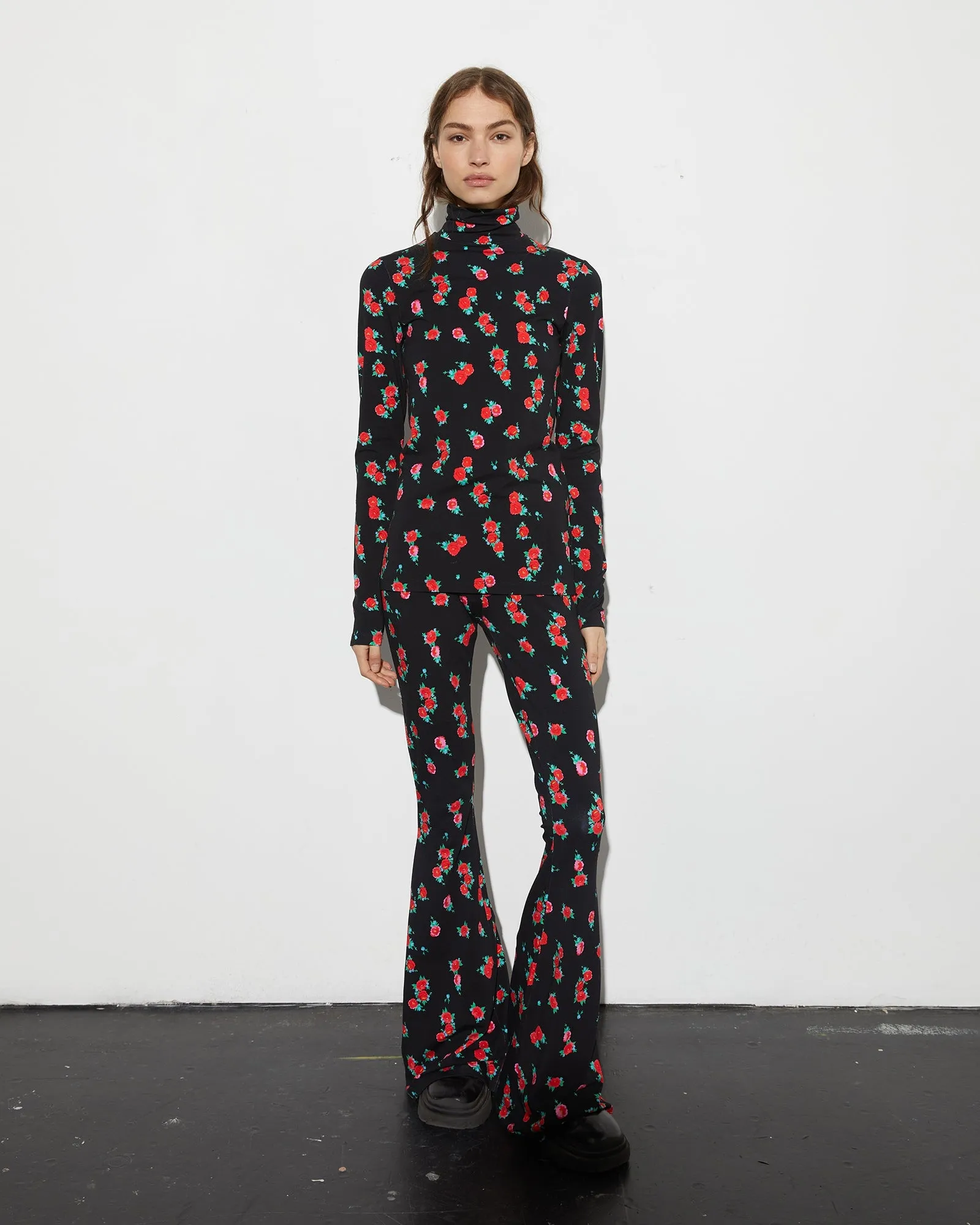 Violetta Flared Leggings | Black