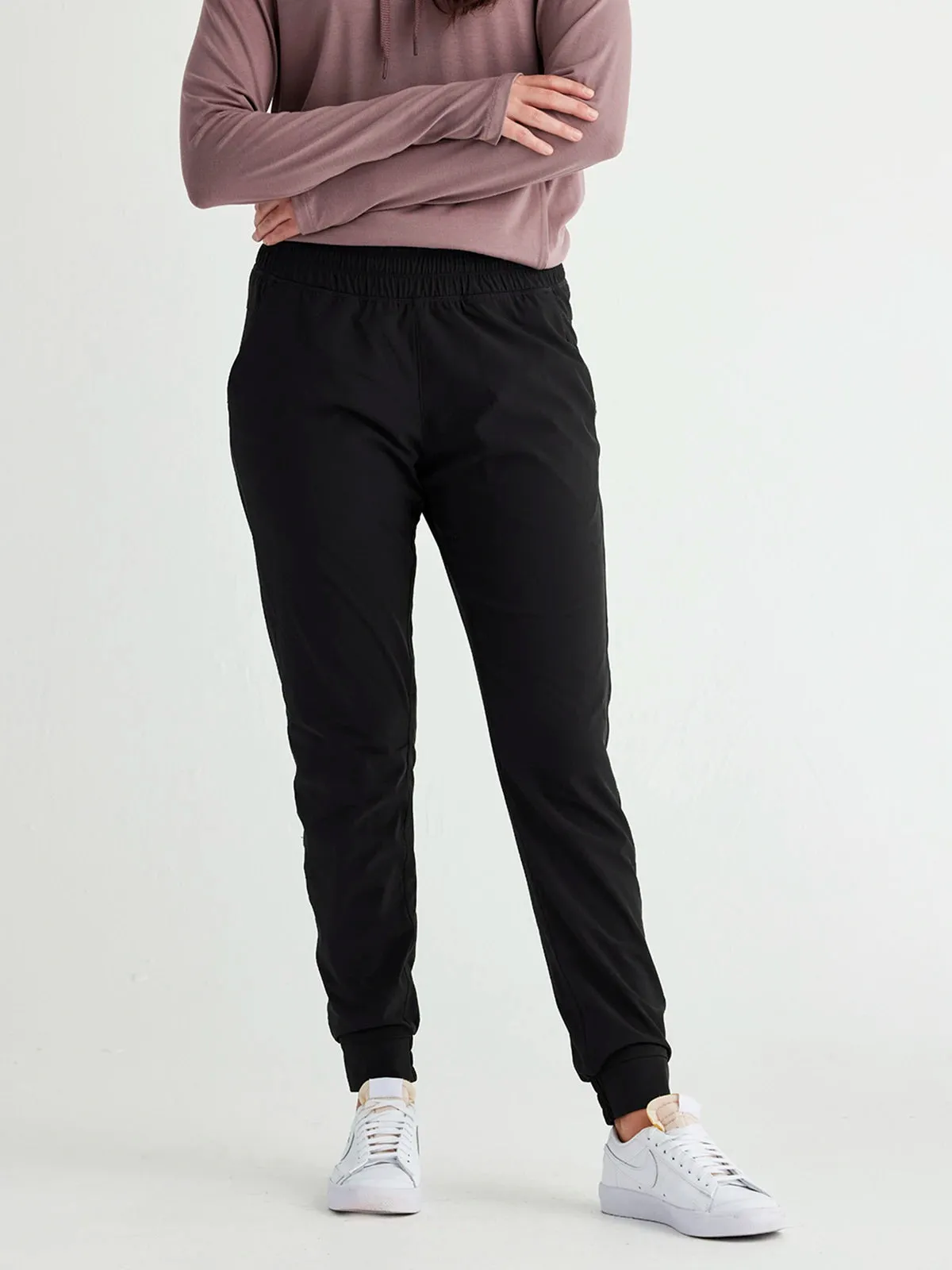 Women's Bamboo-Lined Pull-On Breeze Jogger - Black