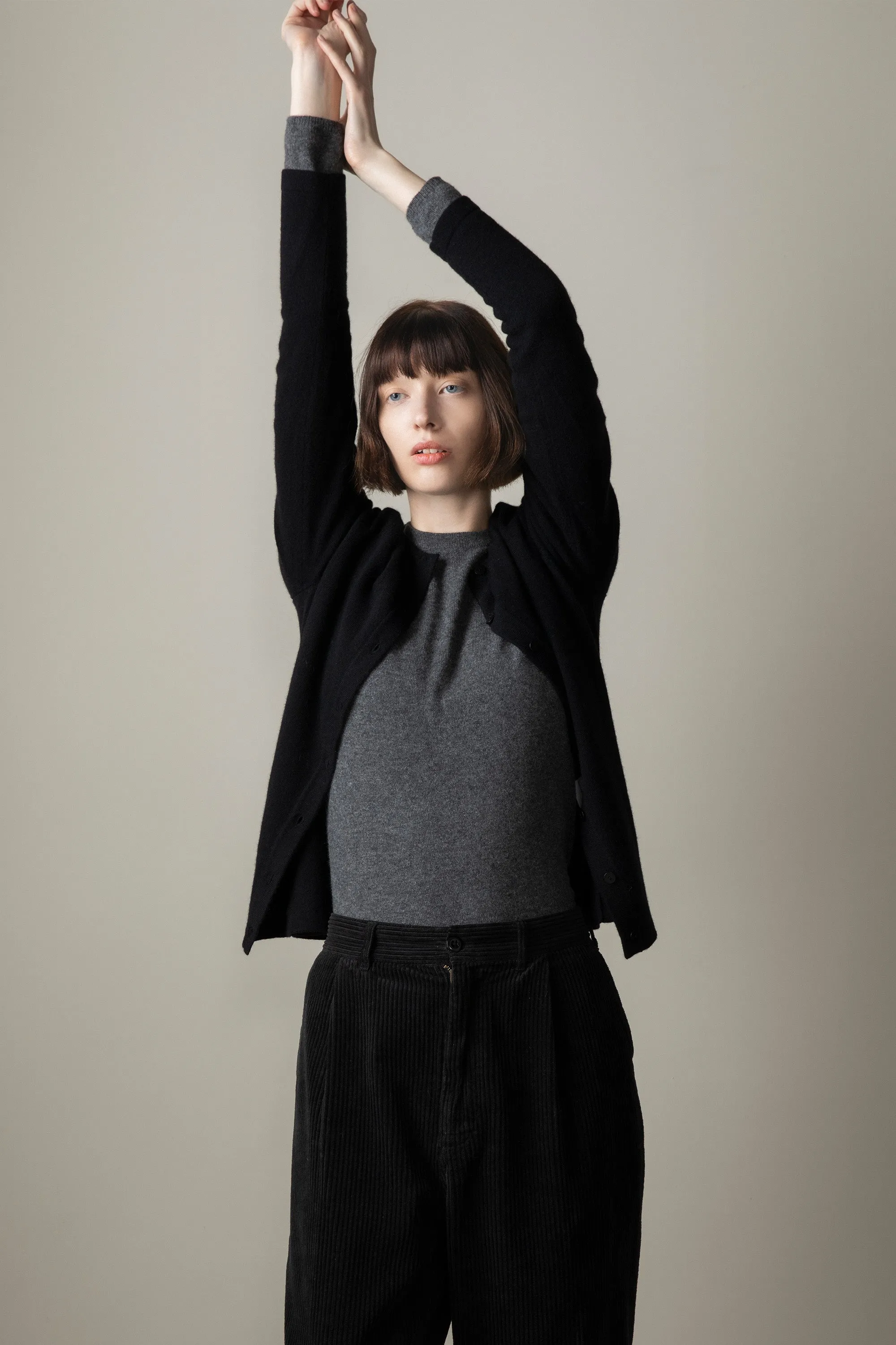 Women's Cashmere High Button Cardigan - Black